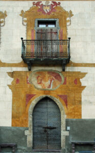9-palazzo-guarinoni-186x300