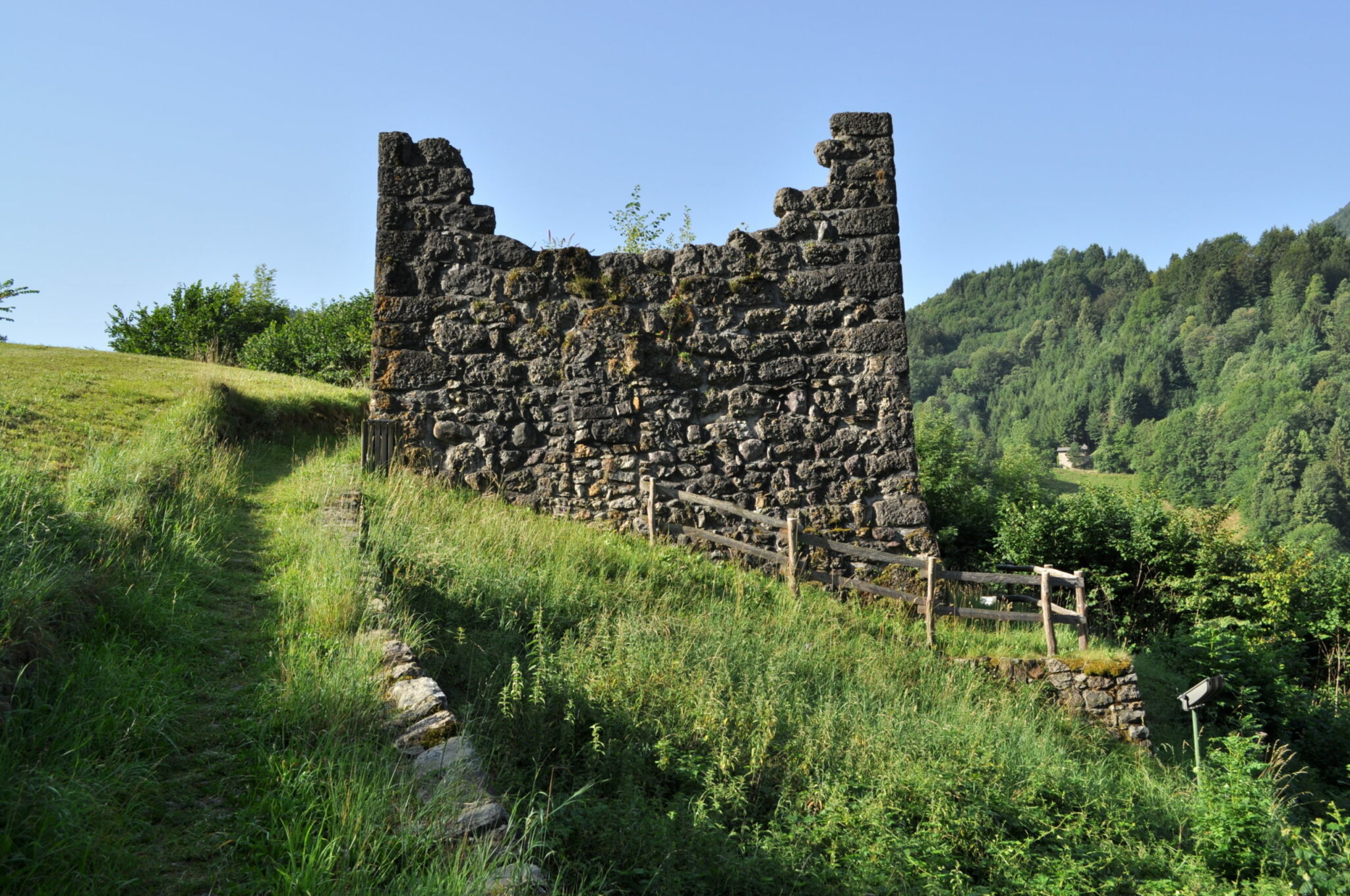 torre-medievale-averara-2